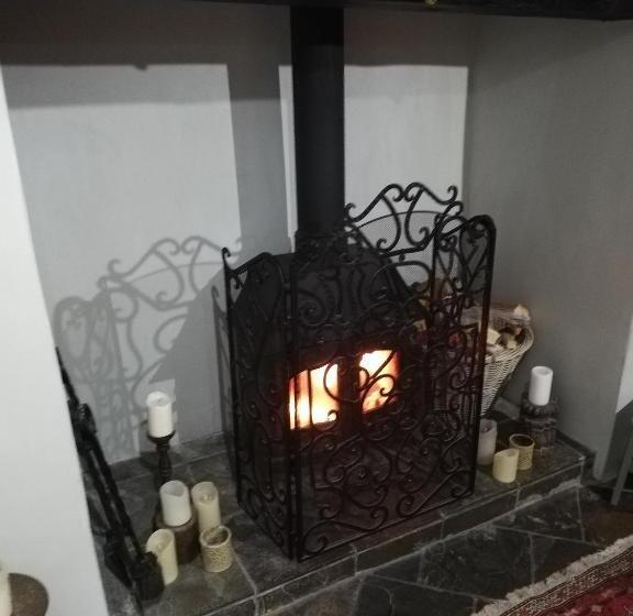 مبيت وإفطار Michaelmas Cottage Upavon