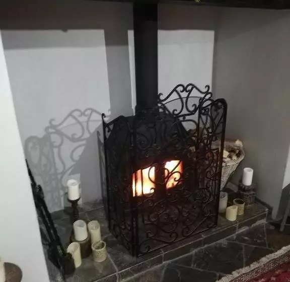 Aamiaismajoitus (B&B) Michaelmas Cottage Upavon