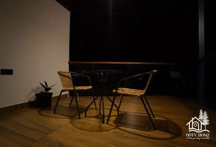 ベッドアンドブレックファースト Ooty Homz Luxury Stay