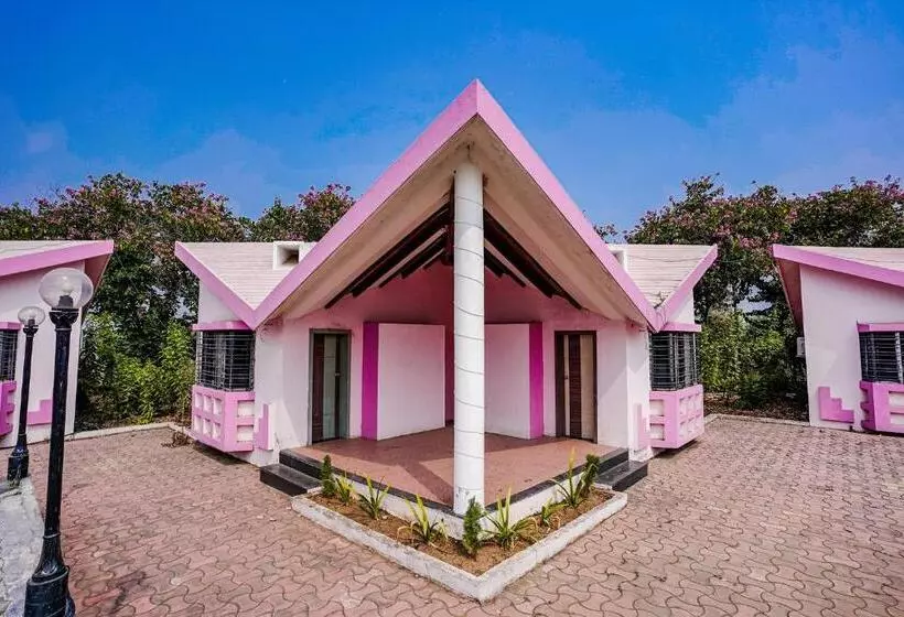 Fabhotel Mint Resort