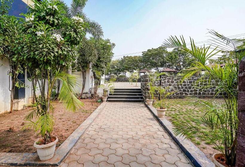 Fabhotel Mint Resort