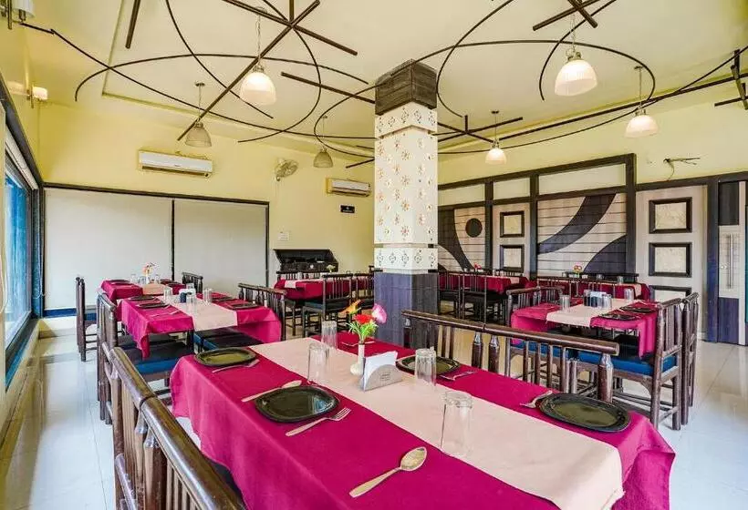 Fabhotel Mint Resort