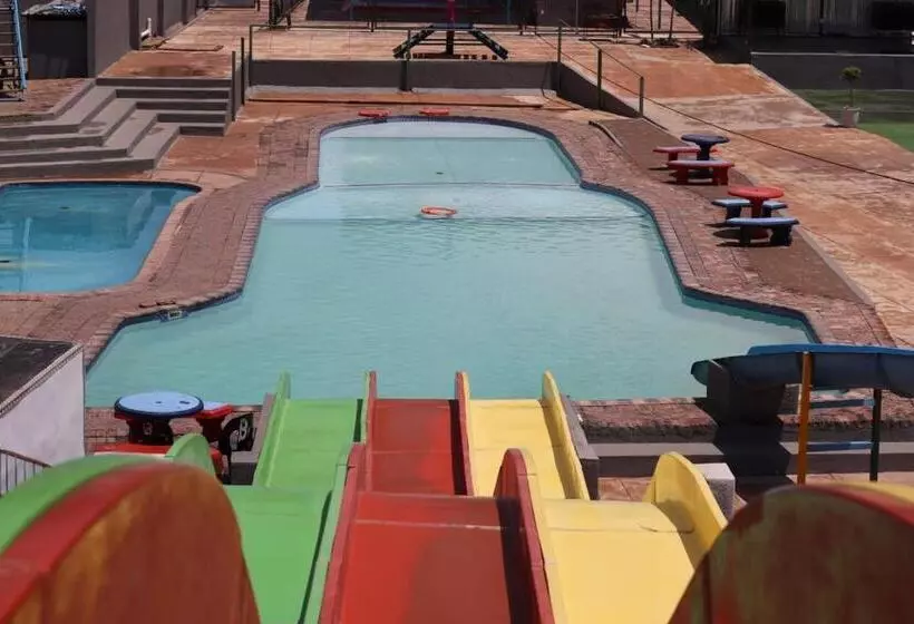 ホテル Boeketlong Lodge