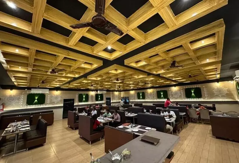 Hotelli The Royals Room