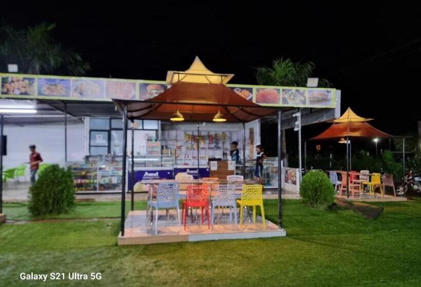 酒店 The Royals Room