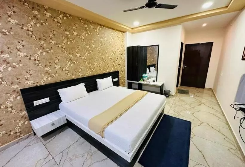 Hotelli The Royals Room