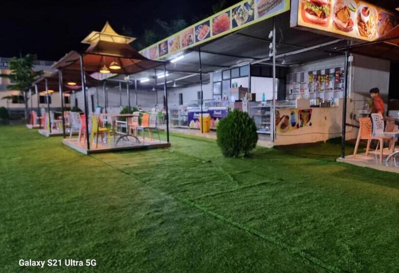 酒店 The Royals Room