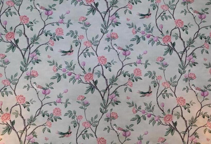 酒店 The Sheep And Penguin