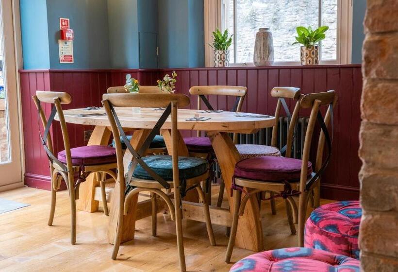 酒店 The Sheep And Penguin