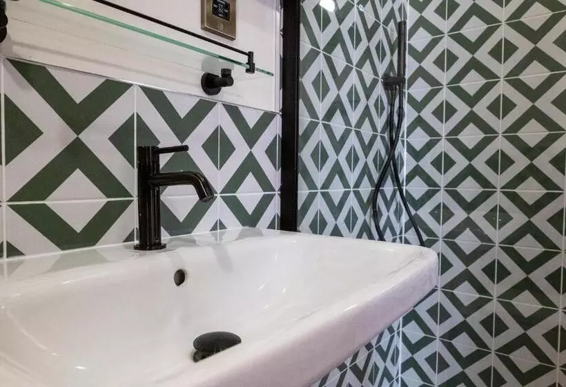 ホテル The Sheep And Penguin