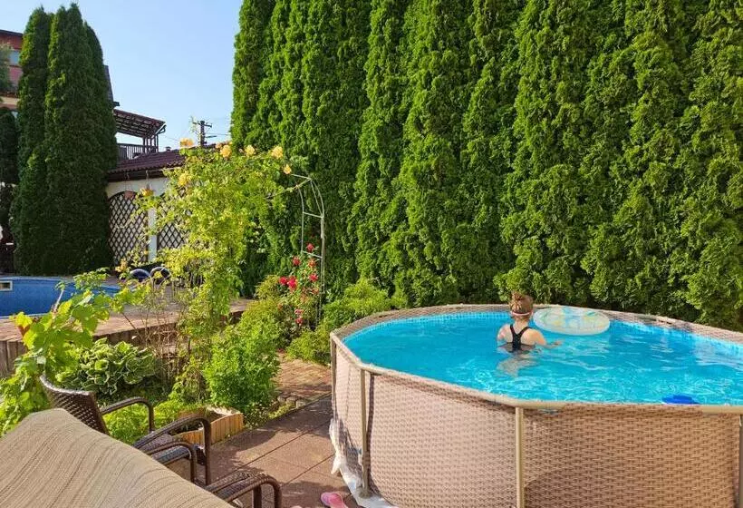 ペンション Czech Paradise Family Guest House With Breakfast & Garden