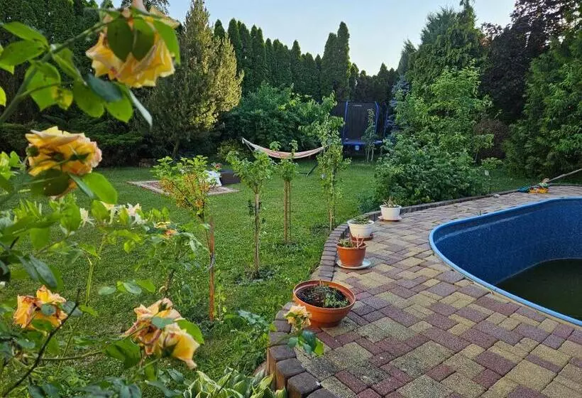 ペンション Czech Paradise Family Guest House With Breakfast & Garden