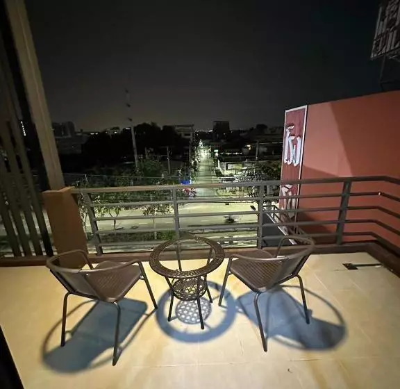 ペンション Grabsleep & Khokeng Room