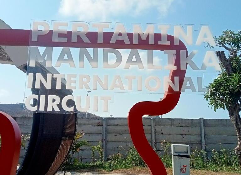 Pensjonat The Gare S Villa Mandalika A