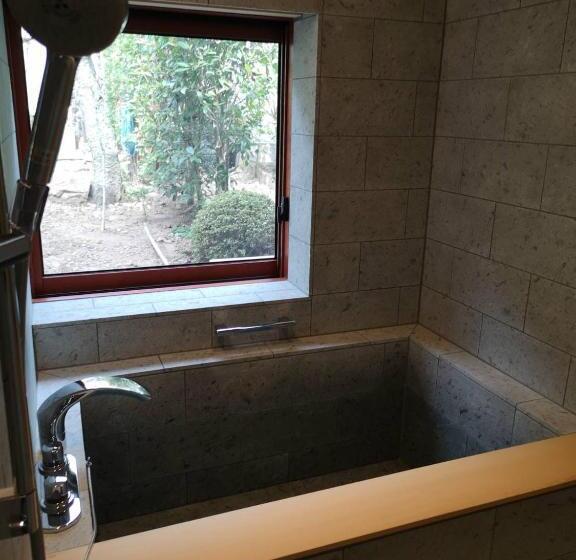 Temple Hotel 岸之坊