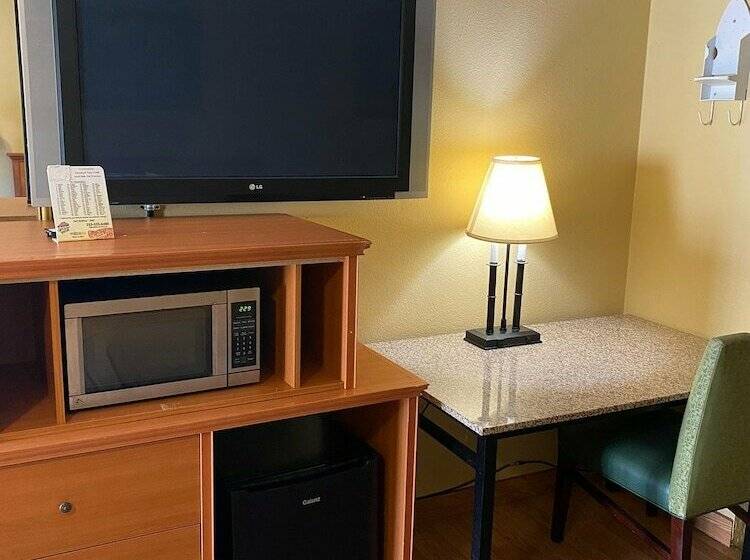 ホテル American Lodge Tacoma