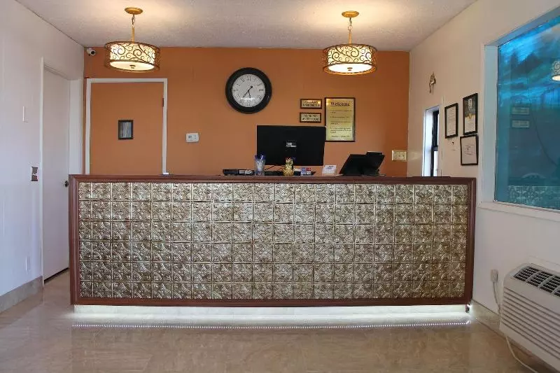 Hotelli Americas Best Value Inn Boardman