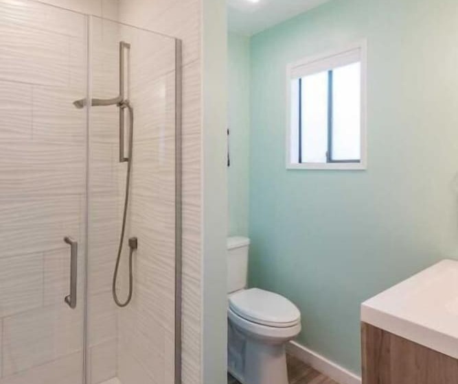 فندق Beachside Inn