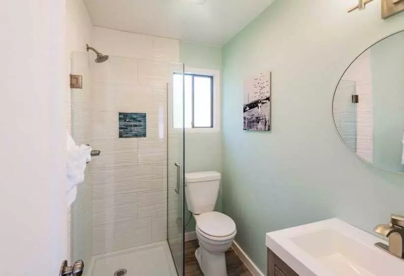 Hotelli Beachside Inn