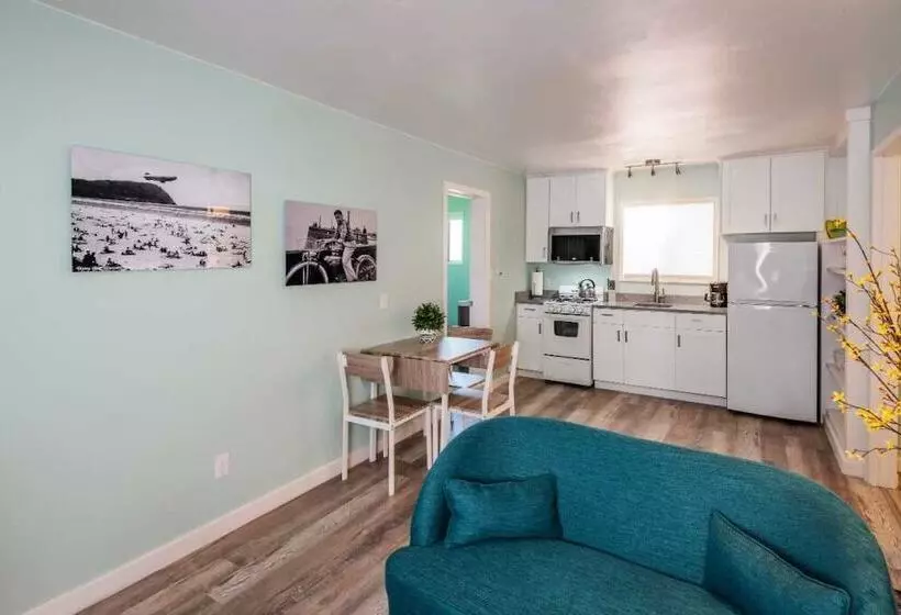 Hotelli Beachside Inn