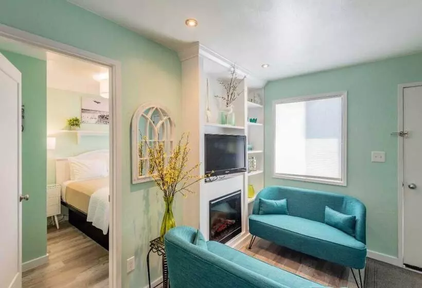 Hotelli Beachside Inn