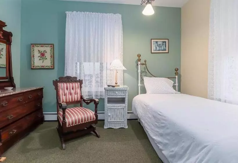 Hotelli Bedford Inn