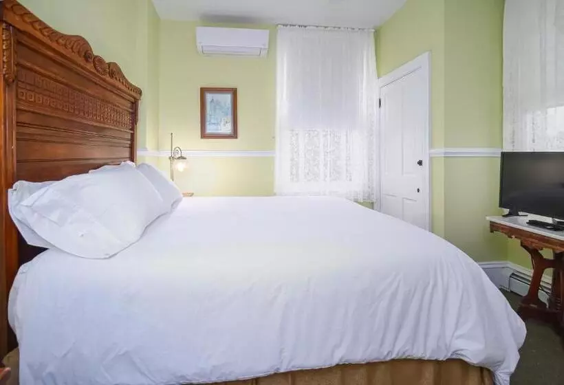 Hotelli Bedford Inn