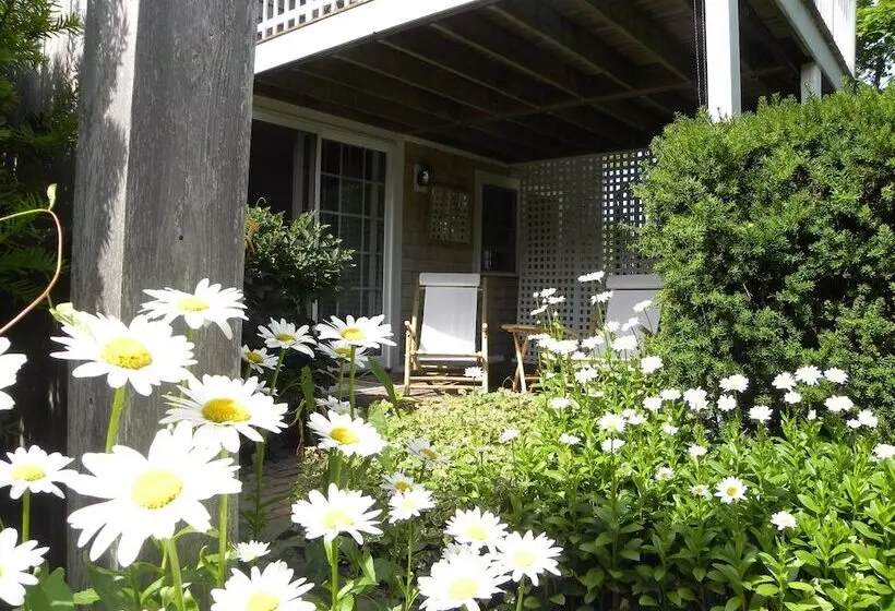 Hotelli Candleberry Inn On Cape Cod