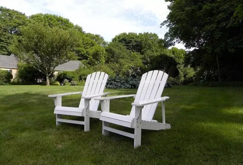 Hotelli Candleberry Inn On Cape Cod