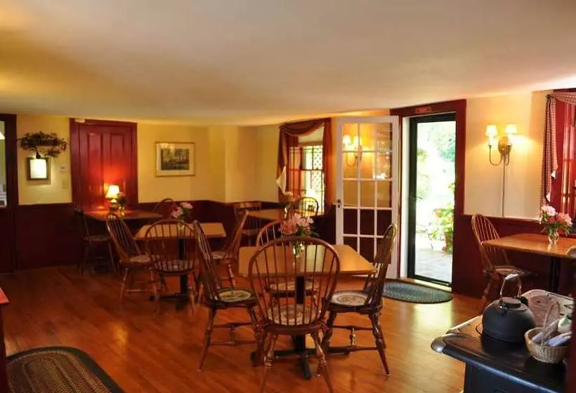 Hotelli Candleberry Inn On Cape Cod