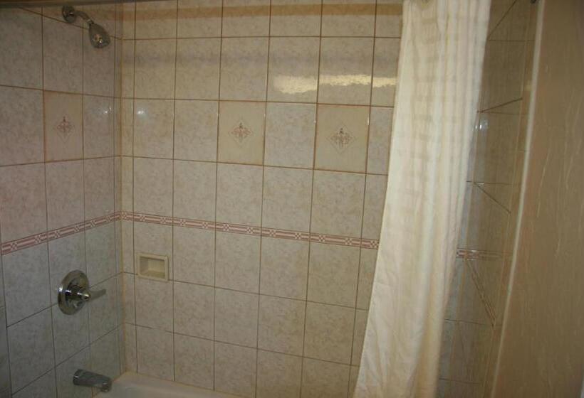 فندق Civic Center Lodge / Lake Merritt Bart