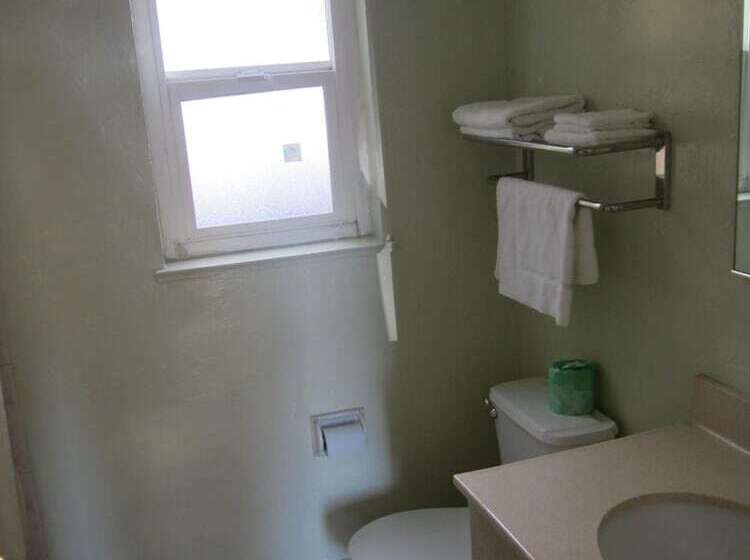 فندق Civic Center Lodge / Lake Merritt Bart