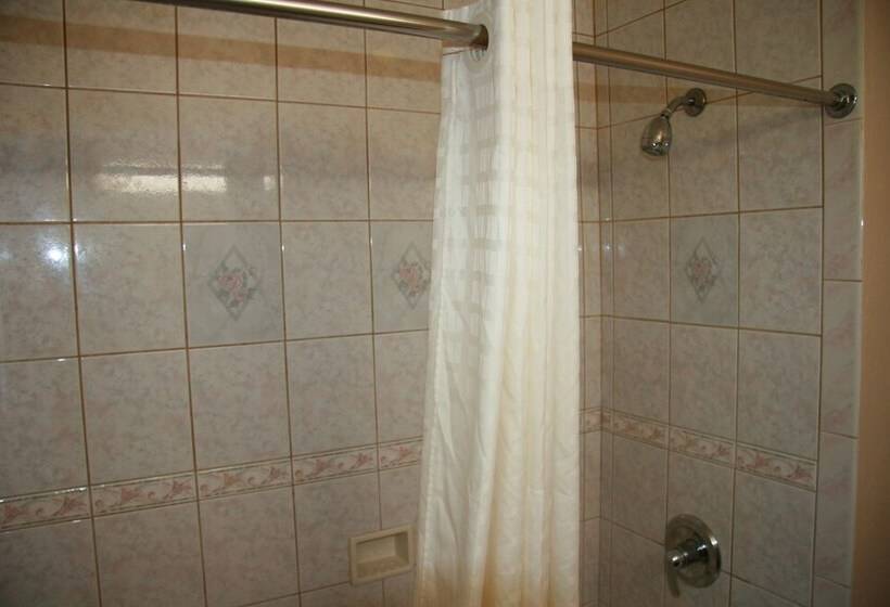 فندق Civic Center Lodge / Lake Merritt Bart