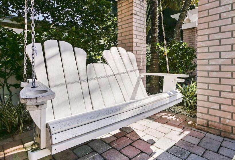 فندق Coconut Inn Passagrille Beach