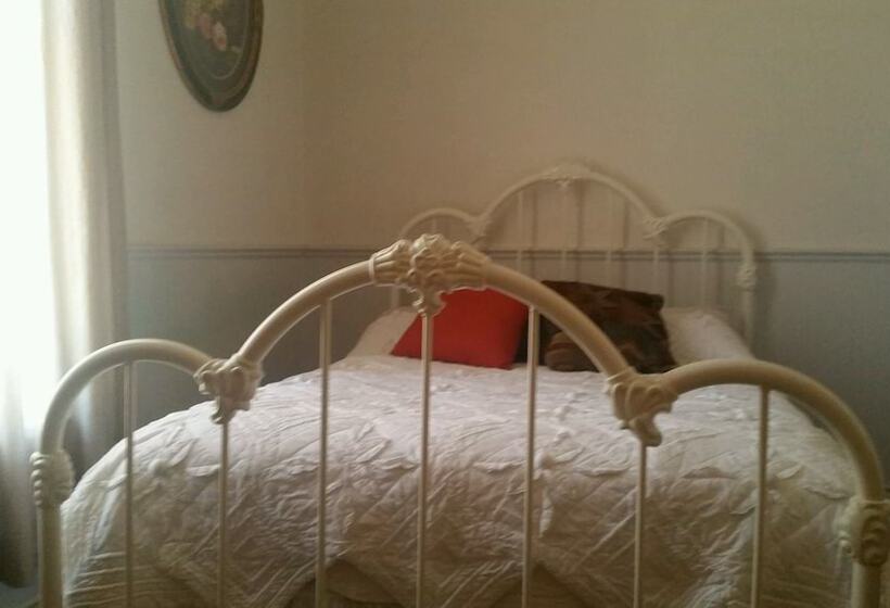 בית מלון כפרי Columbus