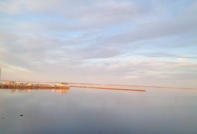 هتل Dyer's Beach House