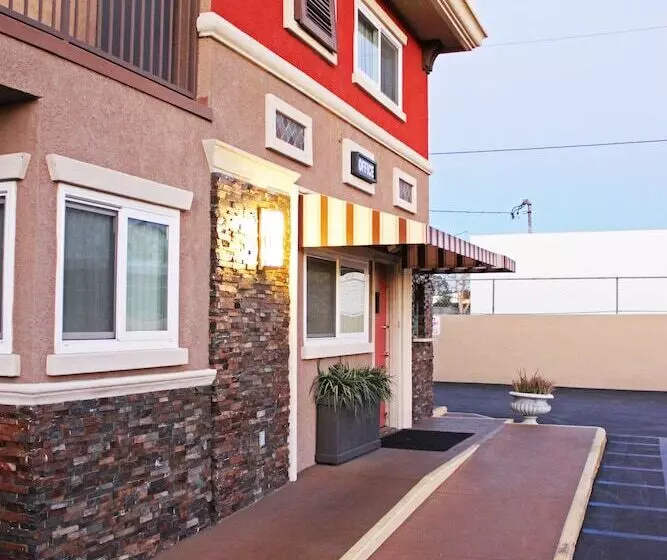 Hotelli Friendly Hills Inn