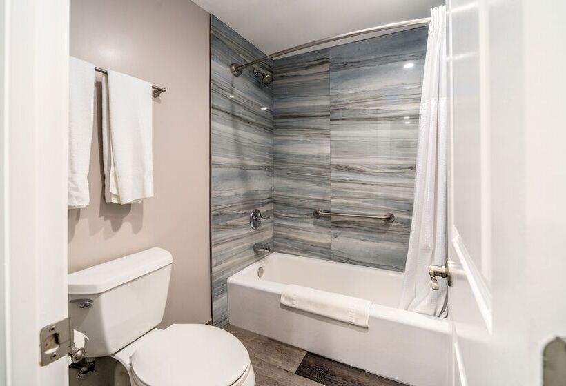 בית מלון כפרי Friendly Hills Inn