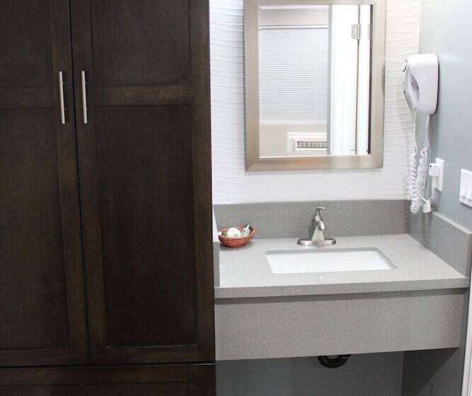 בית מלון כפרי Friendly Hills Inn