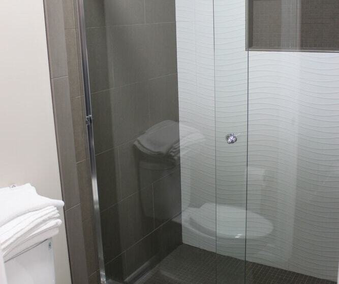 בית מלון כפרי Friendly Hills Inn