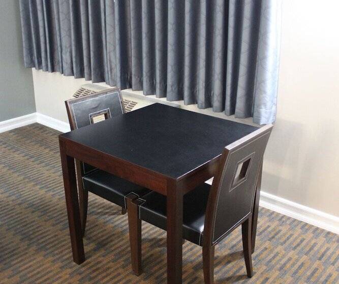 בית מלון כפרי Friendly Hills Inn