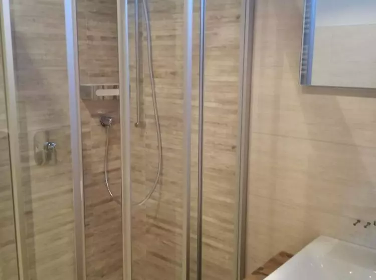 Hotelli Häus`l Am Ruan