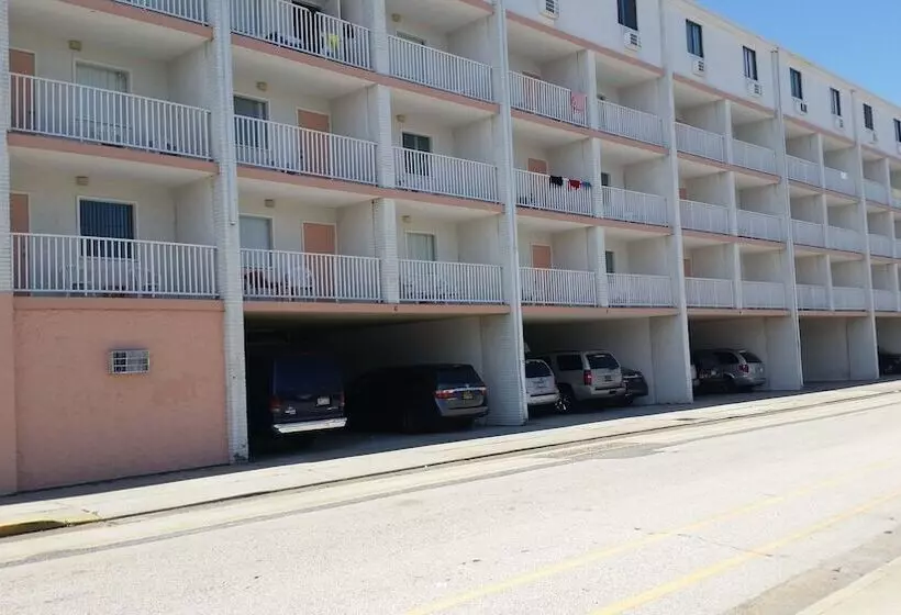 Isle Of Palms Motel