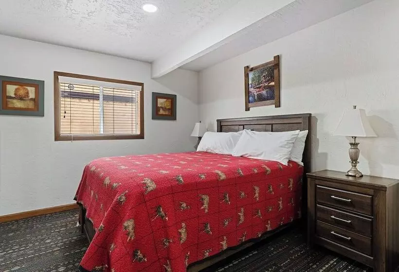 هتل Socal Vacations   Village Inn