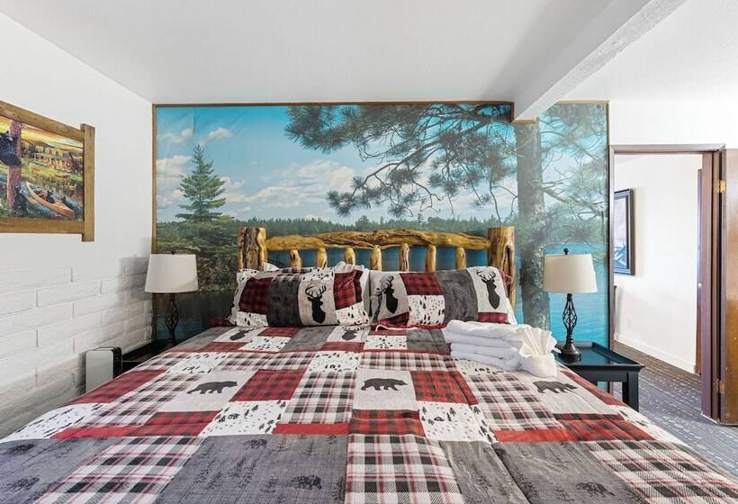 בית מלון כפרי Socal Vacations   Village Inn