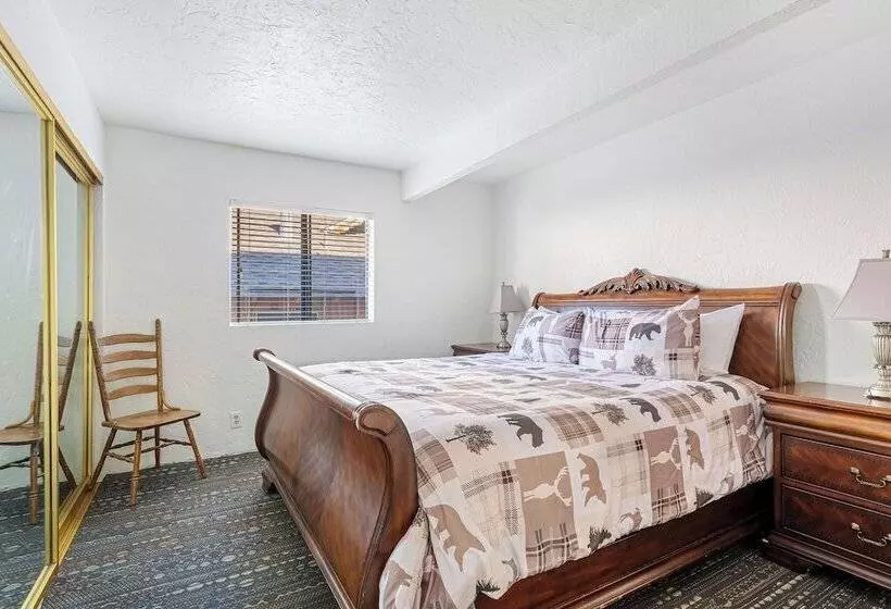 هتل Socal Vacations   Village Inn