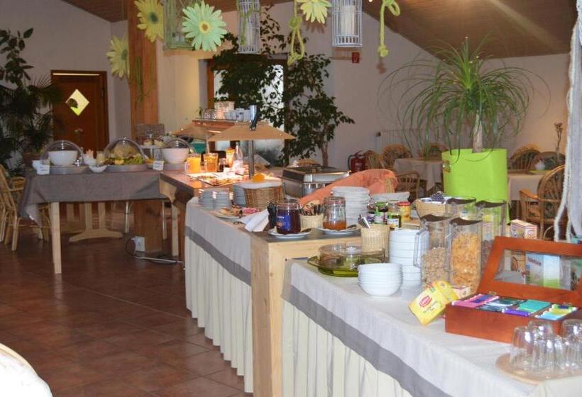 Отель Stadt Jessen