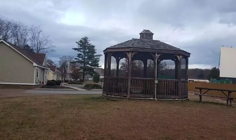 Hotelli Starlight Inn