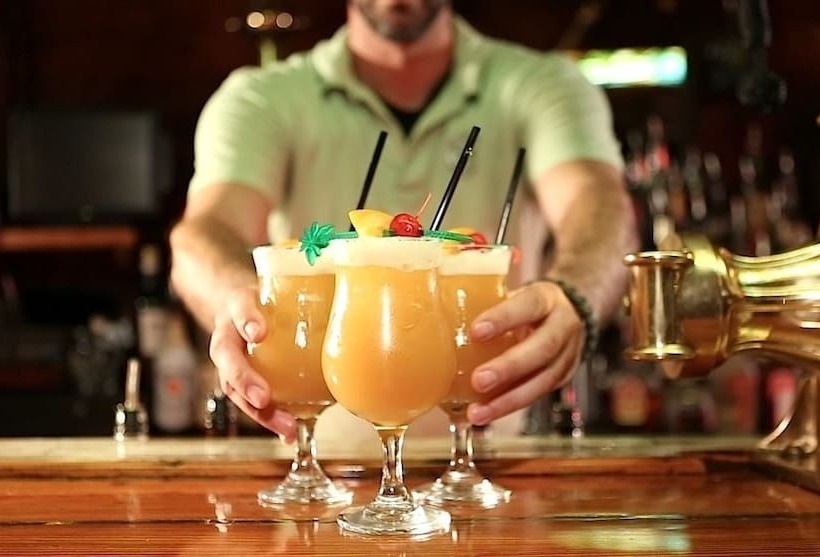 酒店 The Conch House Marina Resort