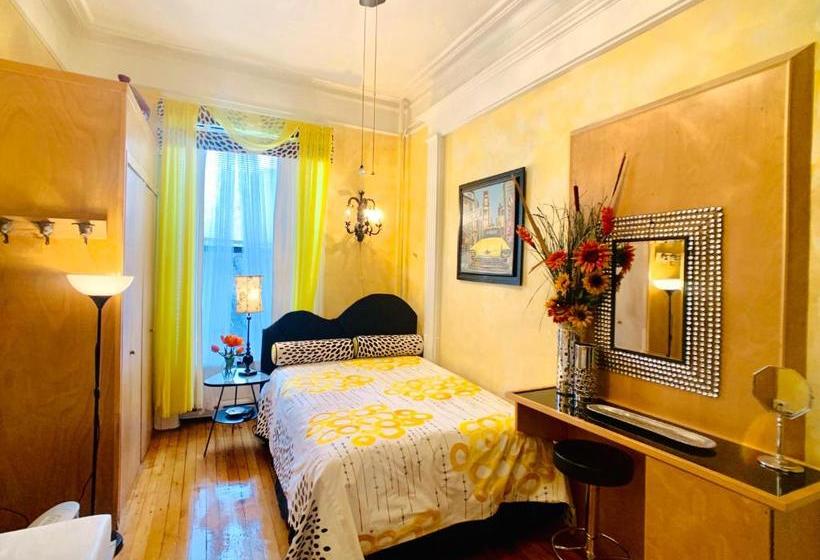 هتل The International Cozy Inn